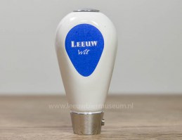 leeuw bier tapkraan wit achter